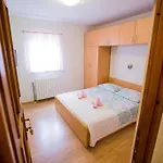 Sara * Подстрана