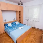Апартаменты Sara Подстрана