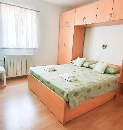 Sara Apartment Podstrana