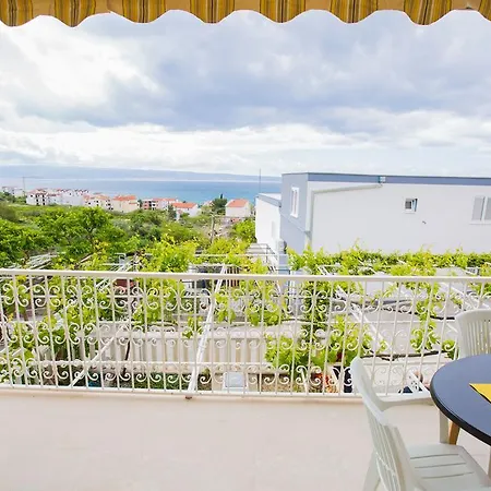 Sara Apartment Podstrana